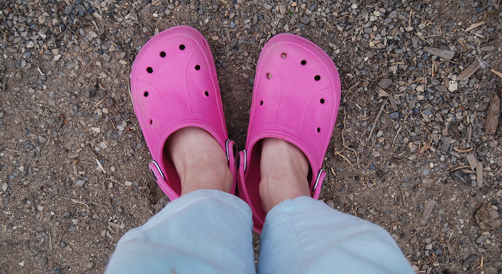 crocs on feet