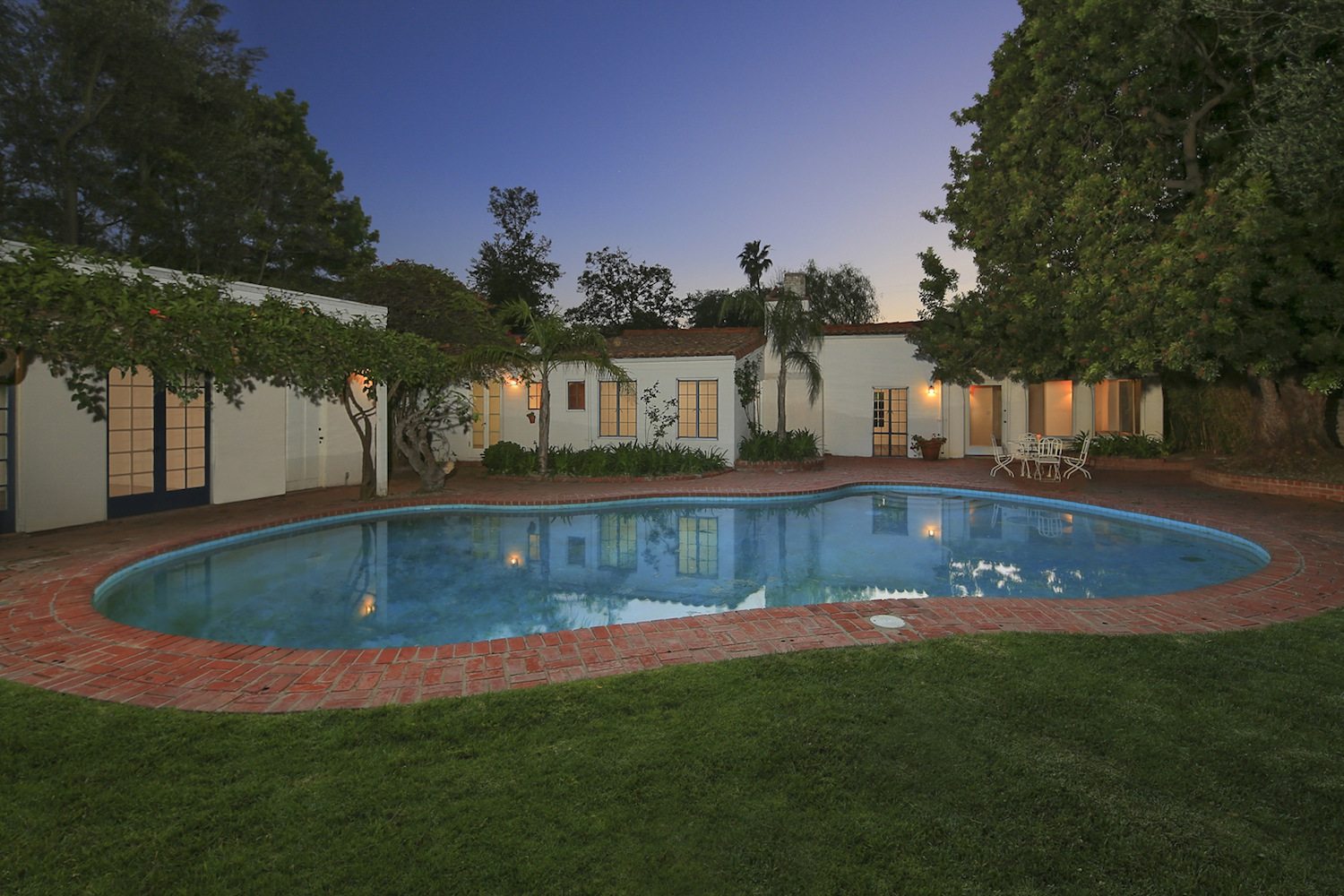 Marilyn Monroe S Los Angeles House Sold Simplemost   Home 1 