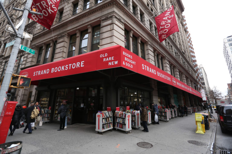 The Story Behind New Yorks Most Famous Bookstore Simplemost 