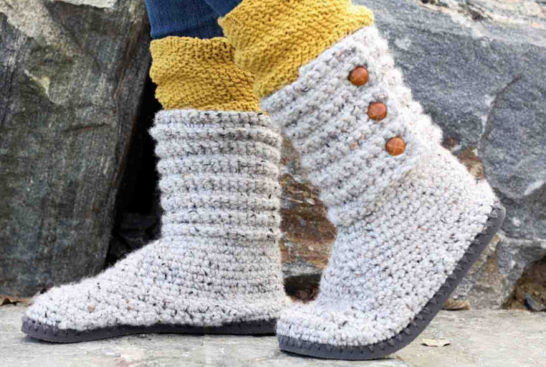 These DIY crochet boots with flip flop soles are so easy to make