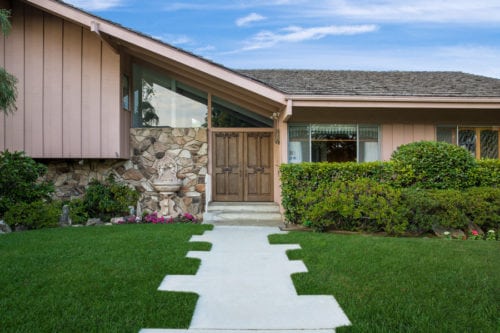 You Could Win A Chance To Stay At The ‘Brady Bunch’ House