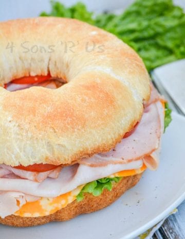 This Everything Bagel Breakfast 'Bundtwich' Is A Genius Way To Feed A Crowd