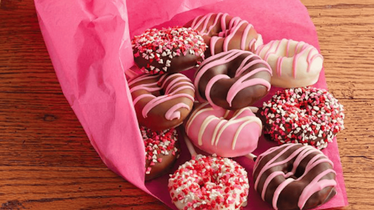 Forget Flowers—Send Your Valentine A Donut Bouquet ...