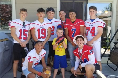 This Football Team Showed Up For A Boy’s Birthday Party After Learning He Only Got 1 RSVP From His Classmates