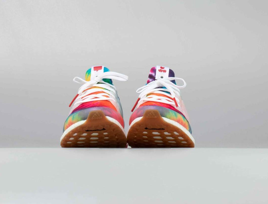 adidas tie dye tennis shoes