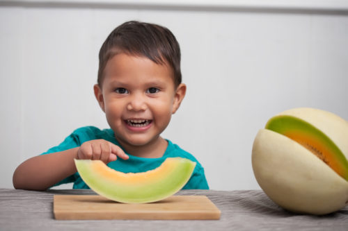 This Mom’s Genius Self-serve Trick For Kids’ Snacks Is A Game-changer For Busy Parents