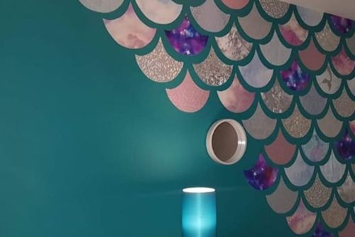 This Crafty Mom Made A Gorgeous Mermaid Wall Decoration Using Wallpaper Samples