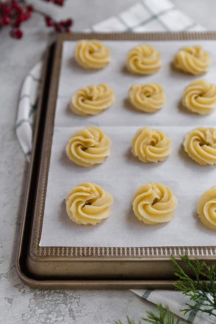 This butter cookie recipe tastes just like the Danish cookies in the ...