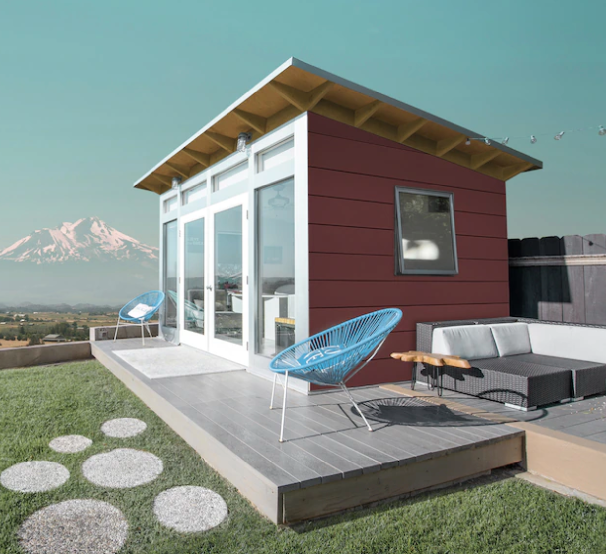 https://www.simplemost.com/wp-content/uploads/2020/06/lowes-tiny-home-kit.png