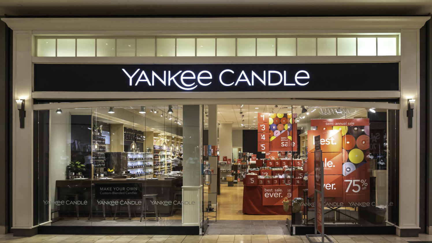 Get Yankee Candles For 40% Off During Black Friday