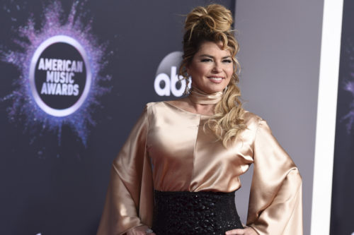 Shania Twain Is Such A Big Britney Spears Fan She Co-wrote One Of Her Early Hits