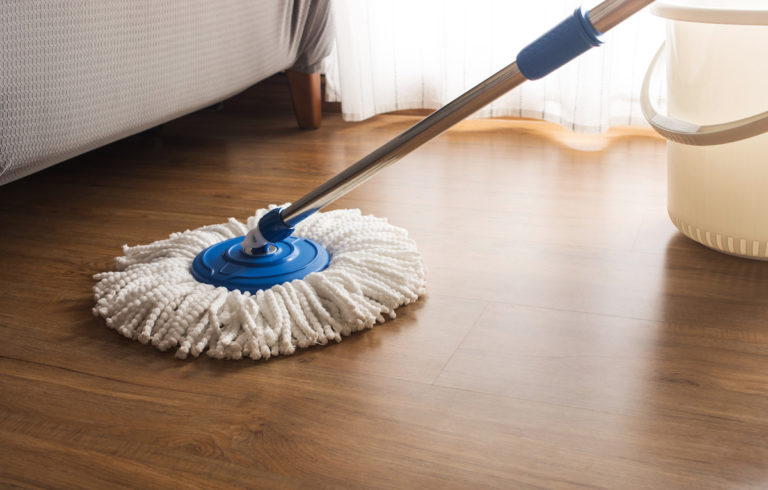 how-to-clean-wood-floors-with-vinegar