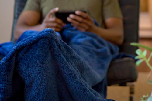 This Genius Blanket Has A Pocket To Keep Your Toes Warm