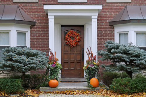 Welcome The Coming Season With One Of These Fall Wreaths