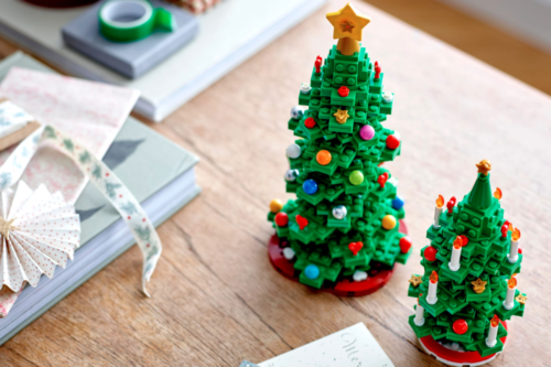 Lego Has A New Christmas Tree Set That Will Be A Cute Addition To Your Holiday Decor