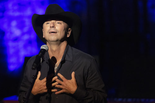 Kenny Chesney Releases Song In Honor Of His Late Dog, And Proceeds Go To Charity