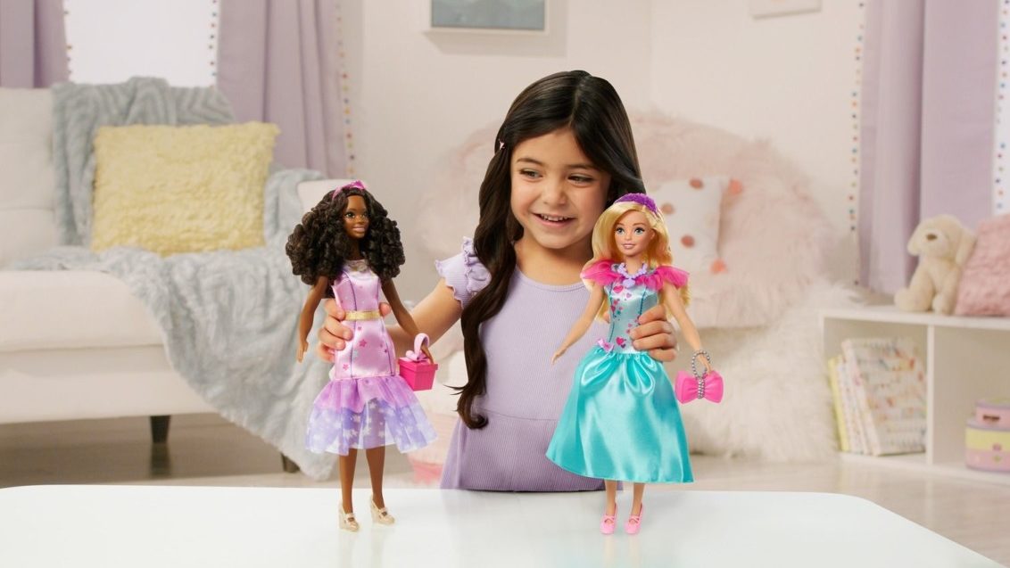 Glamour Girlz 14 Poseable Fashion Doll - Dolls for Girls Ages 3 Year – The  New York Doll Collection