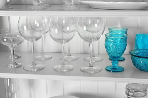 Should glassware be stored upside down?